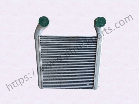 Mały Intercooler WG9925530127 dla SINOTRUK HOWO A7 SITRAK C7H Części zbiorników wodnych ciężarówek